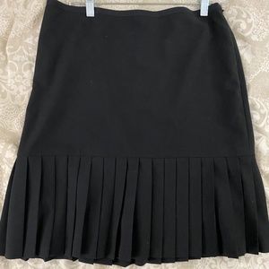 Halogen Size 8 Pleated Skirt